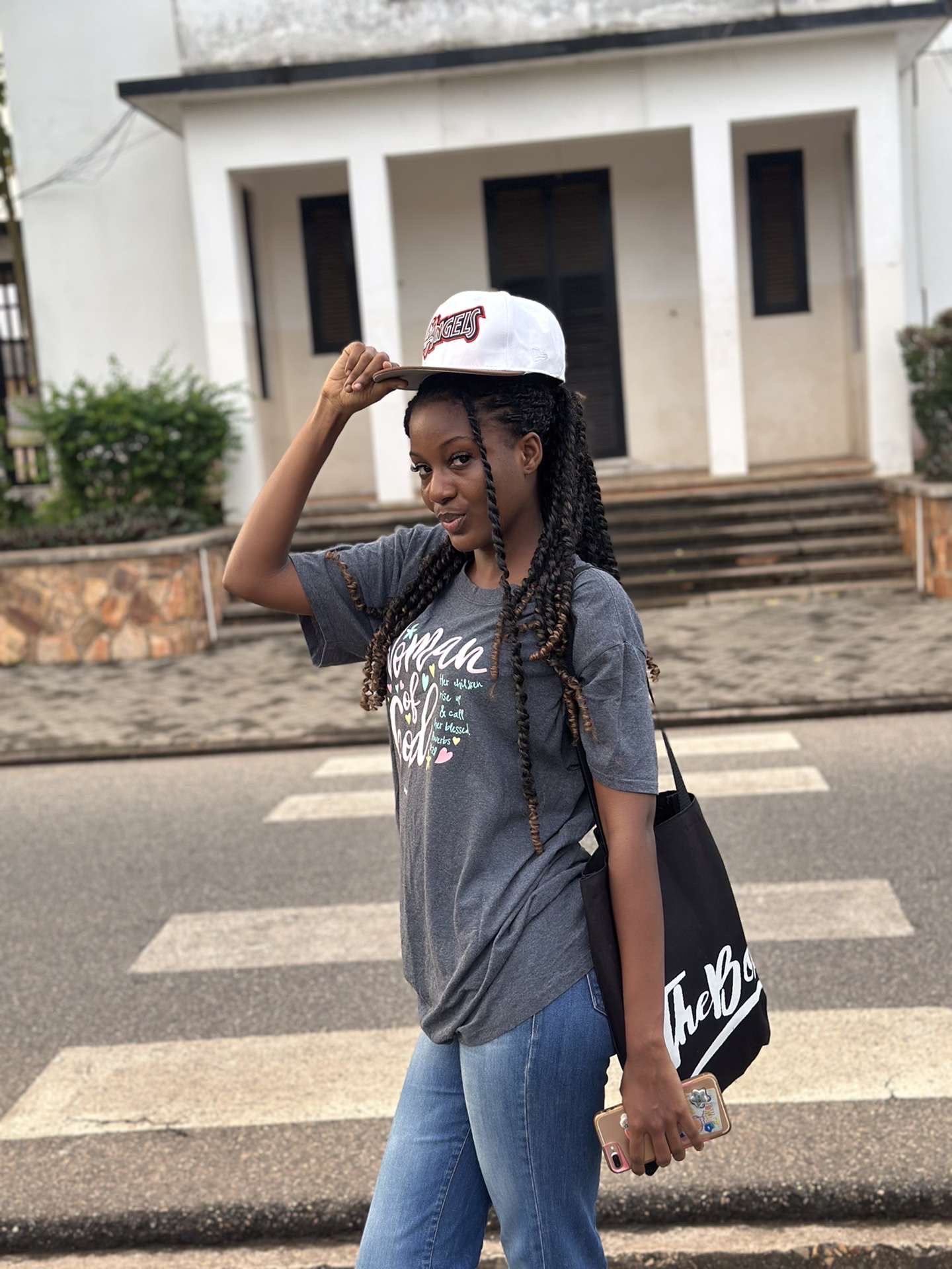Elizabeth Ayisi